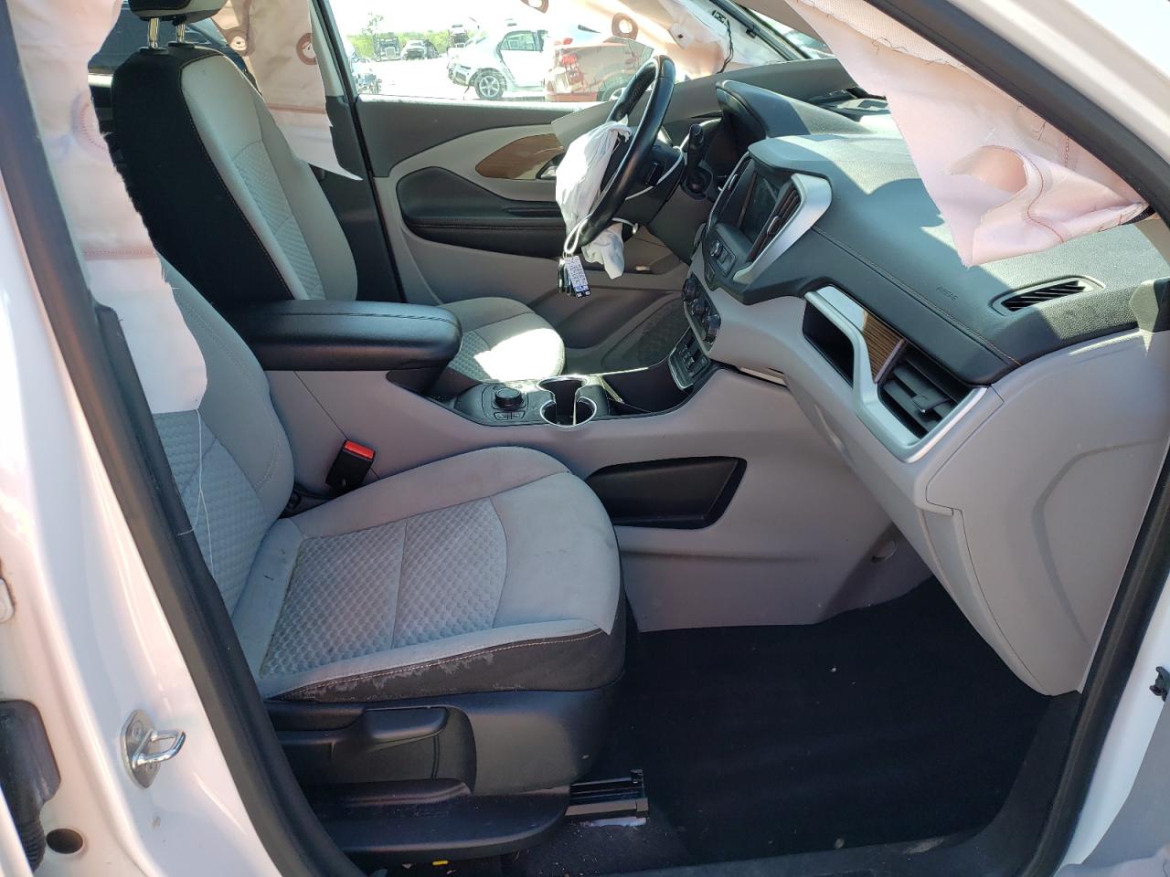 Photo 5 from auction – 2019 GMC TERRAIN SL with VIN 3GKALMEV2KL392979