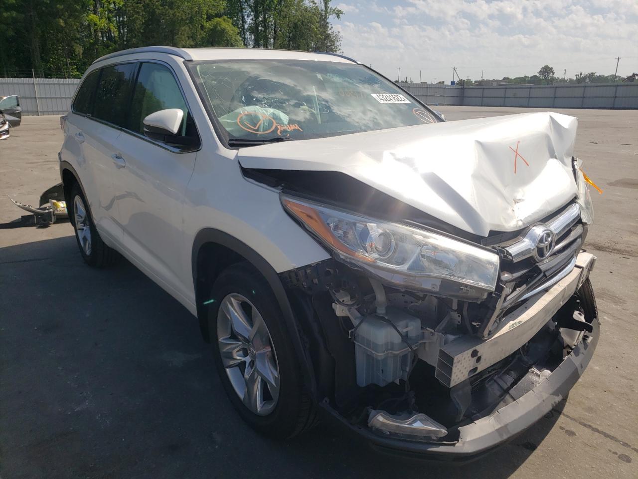 TOYOTA HIGHLANDER 2015 with VIN 5TDDKRFH7FS075006 - Photo from auction