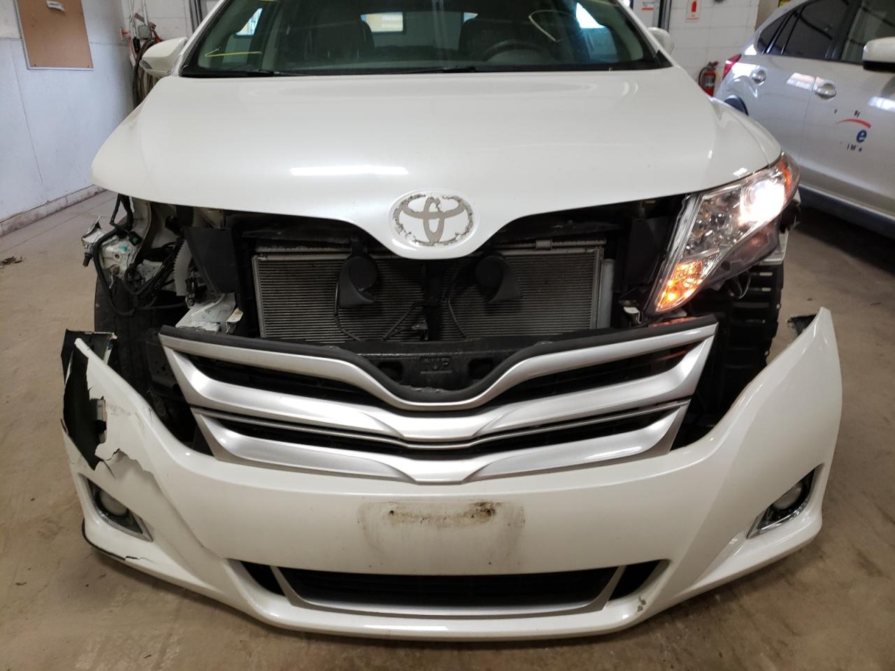 Photo 9 from auction – 2013 TOYOTA VENZA LE with VIN 4T3BA3BB4DU036992