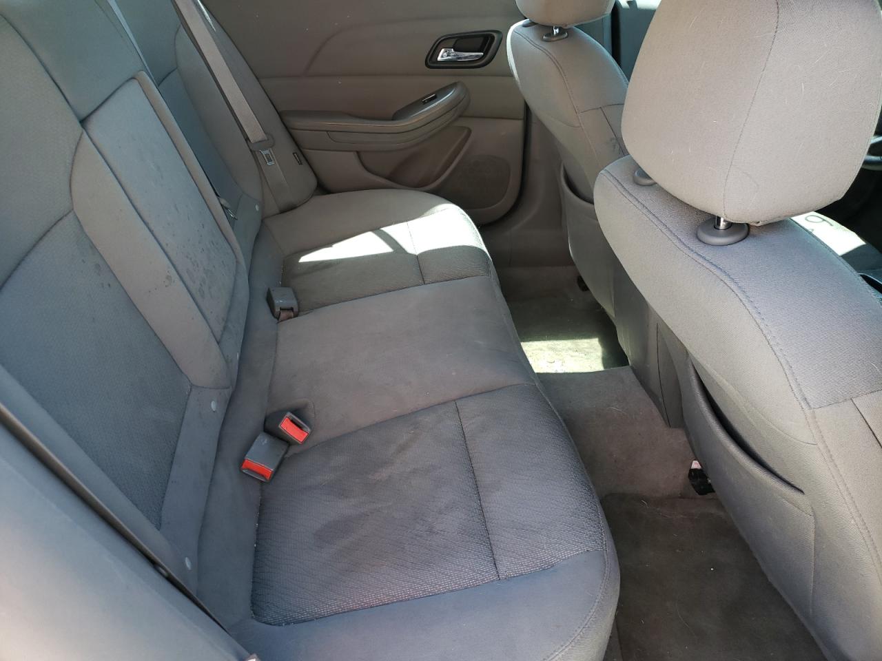 Photo 6 from auction – 2015 CHEVROLET MALIBU LS with VIN 1G11A5SL9FF156929