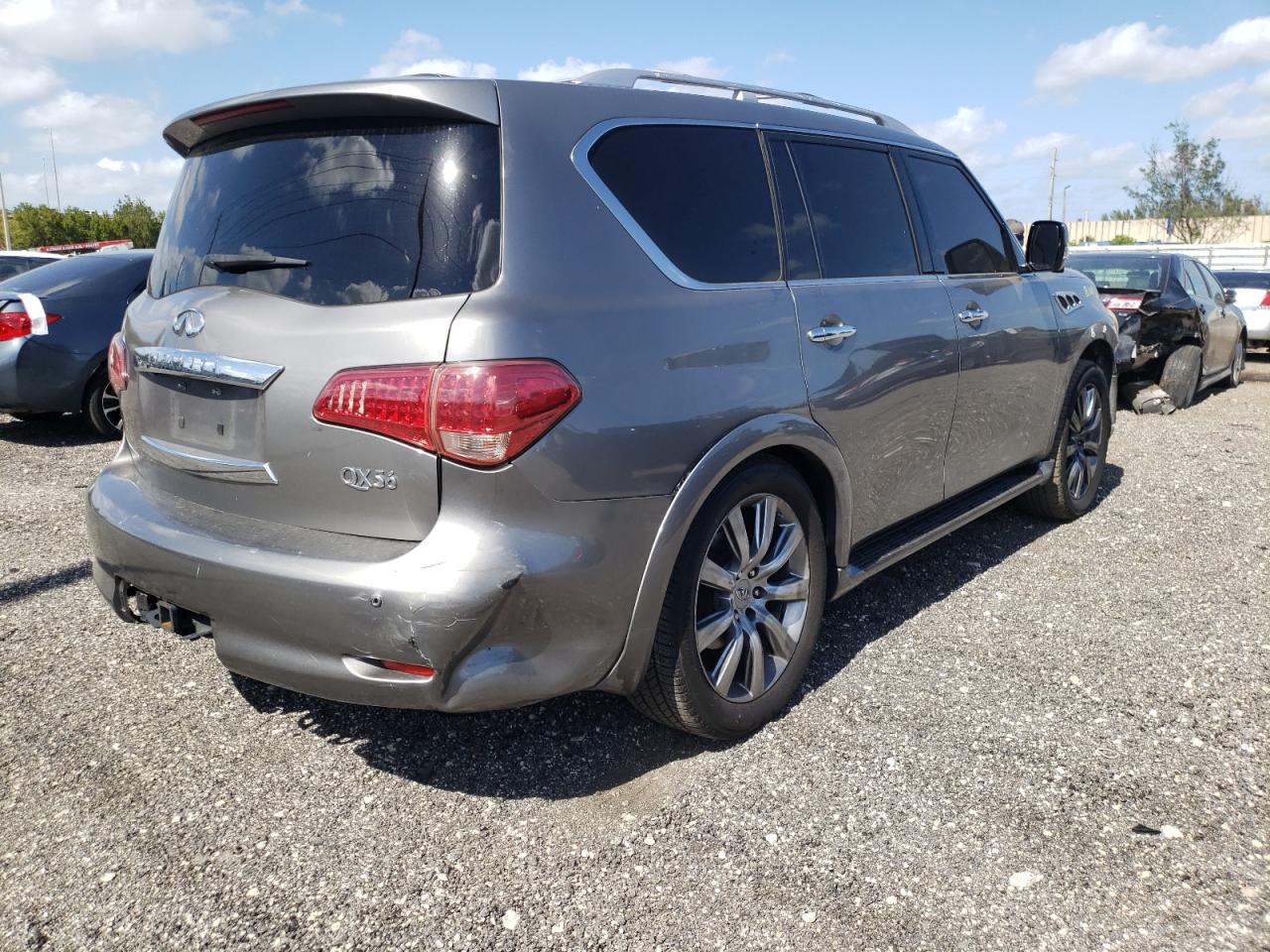 Photo 4 from auction – 2012 INFINITI QX56 with VIN JN8AZ2NC1C9316147