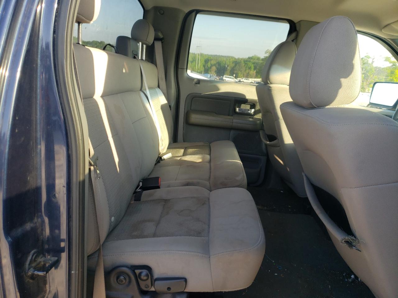 Photo 6 from auction – 2005 FORD F150 SUPER with VIN 1FTRW12W05KE69291