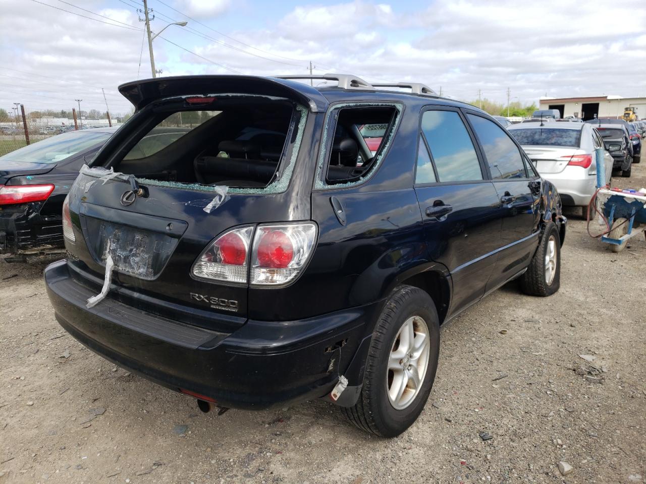 Photo 4 from auction – 2001 LEXUS RX 300 with VIN JTJHF10U410209542