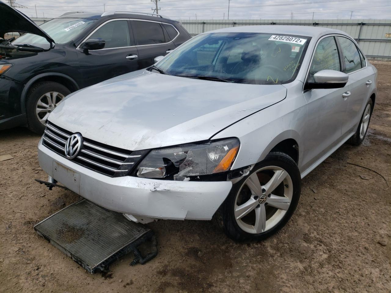 Photo 2 from auction – 2014 VOLKSWAGEN PASSAT SE with VIN 1VWBS7A31EC112622