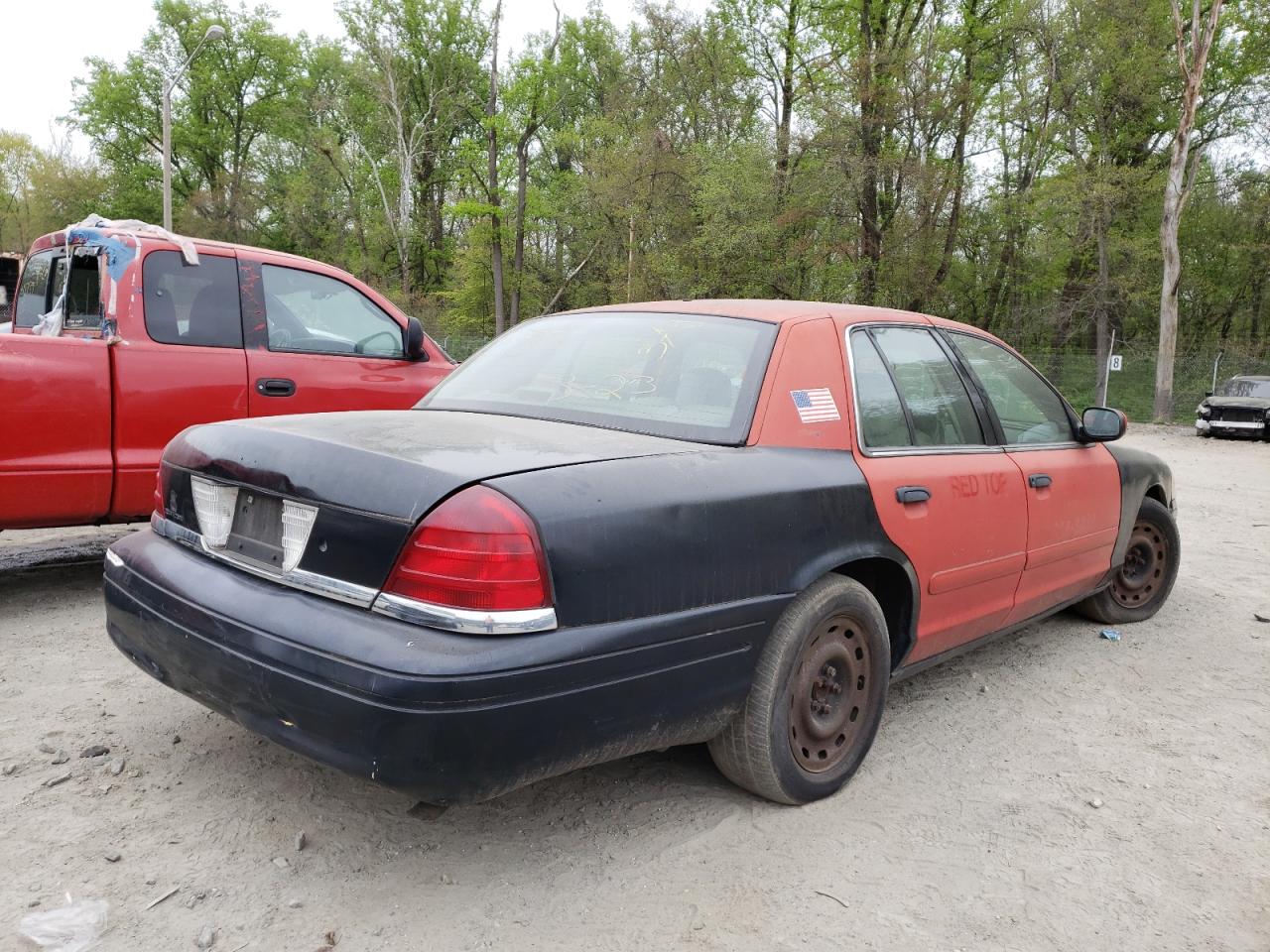 Photo 4 from auction – 2004 FORD CROWN VICT with VIN 2FAFP72W04X158898