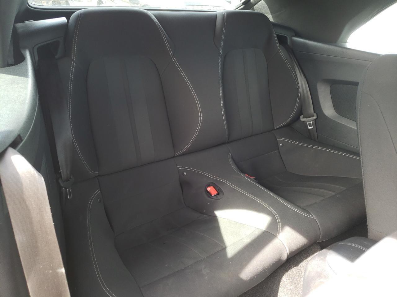 Photo 6 from auction – 2019 FORD MUSTANG with VIN 1FATP8UH6K5158832
