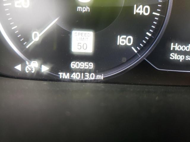 Photo 8 from auction – 2019 VOLVO XC40 T5 MO with VIN YV4162XZ2K2007748
