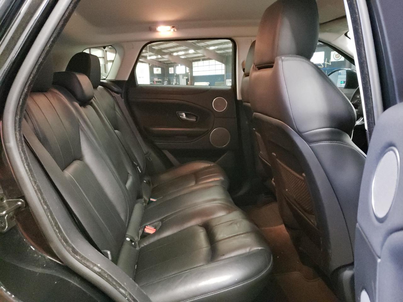 Photo 6 from auction – 2016 LAND ROVER RANGE ROVE with VIN SALVP2BG7GH136931