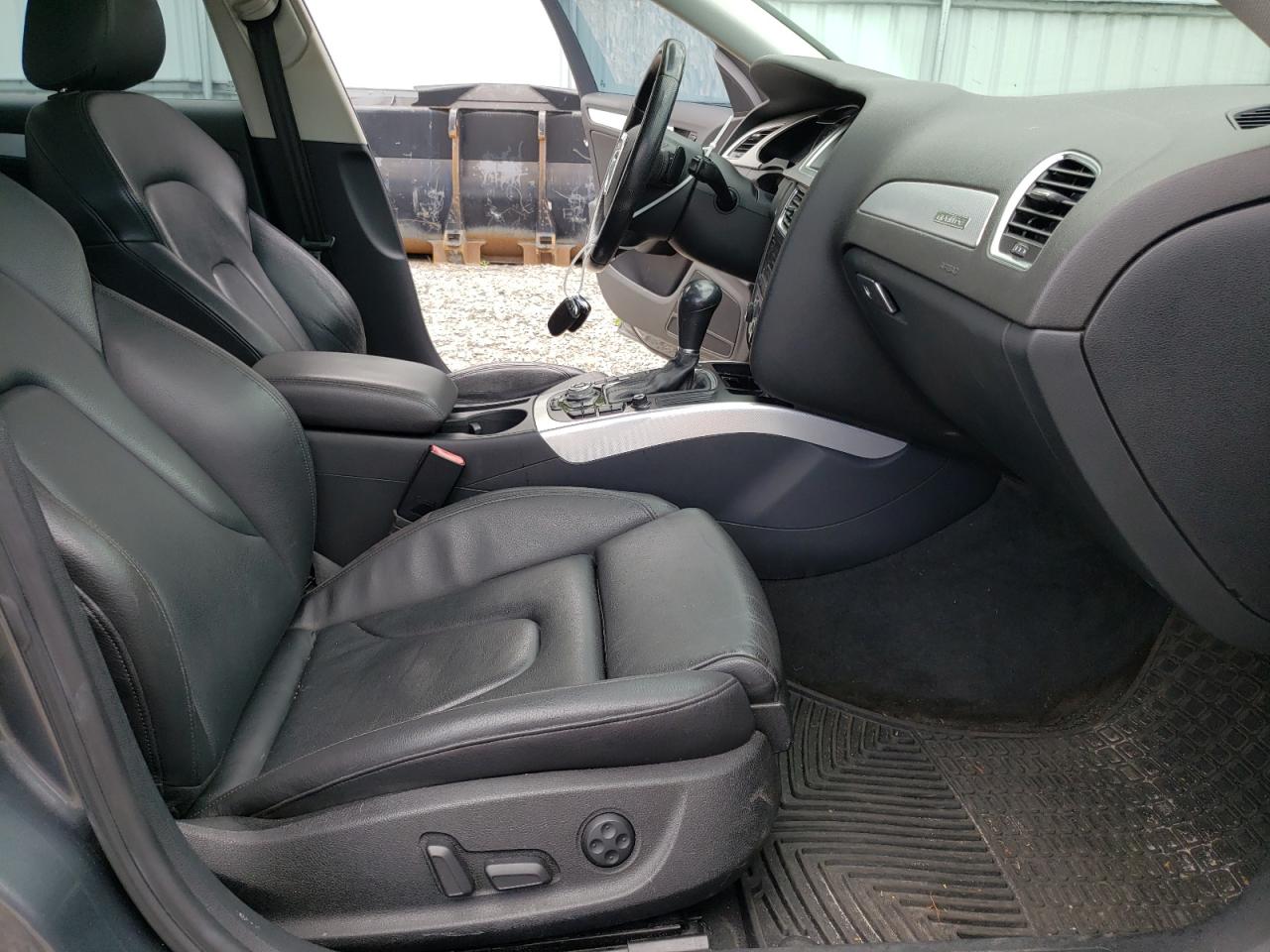 Photo 5 from auction – 2012 AUDI A4 PREMIUM with VIN WAUWFBFL3CA114463