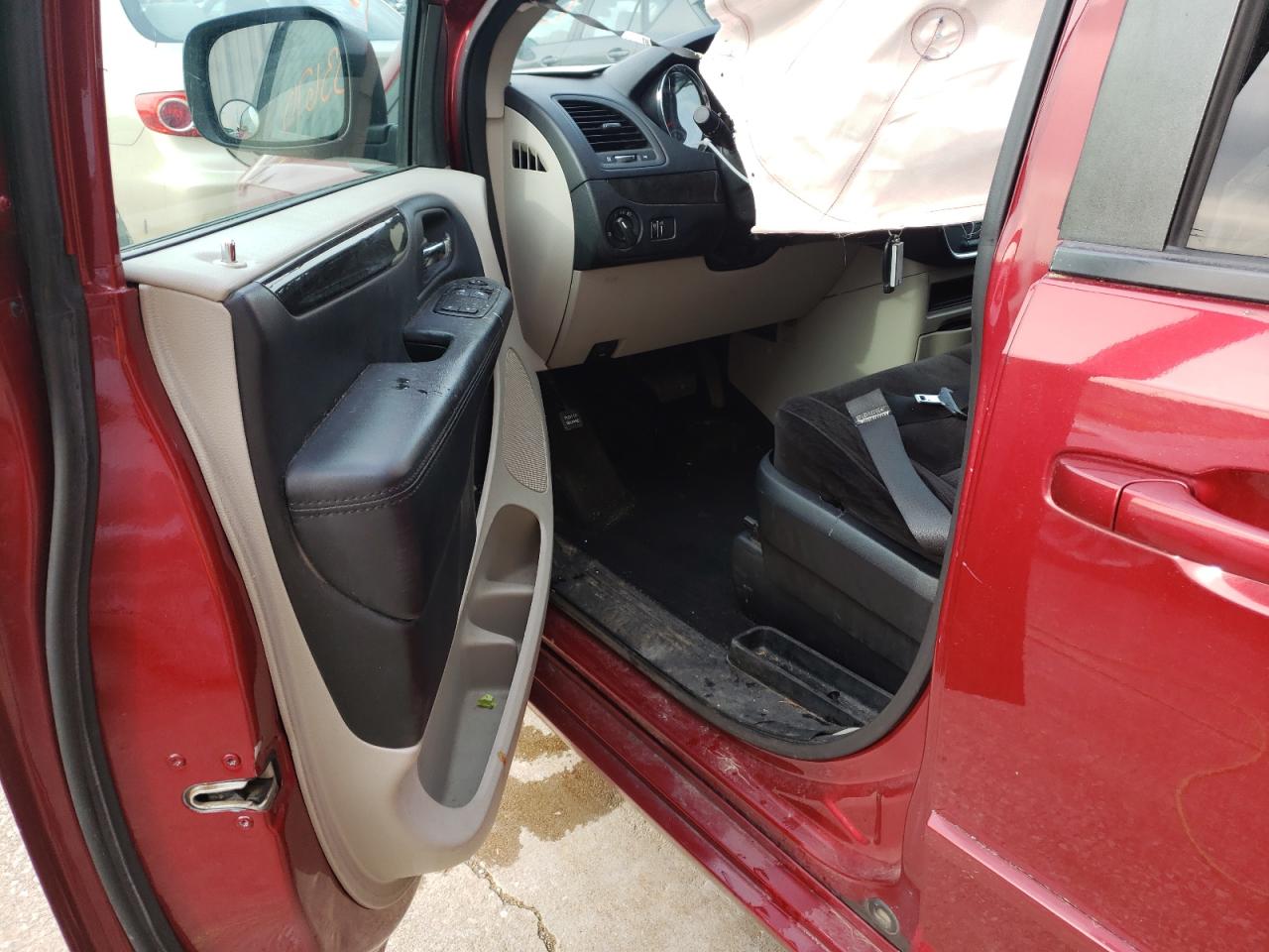 Photo 11 from auction – 2014 DODGE GRAND CARA with VIN 2C4RDGBGXER365667
