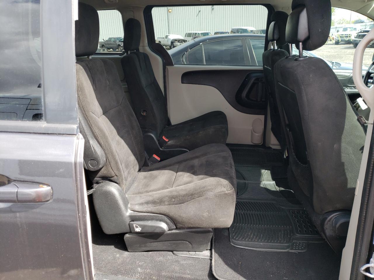 Photo 6 from auction – 2015 DODGE GRAND CARA with VIN 2C4RDGCG2FR732741