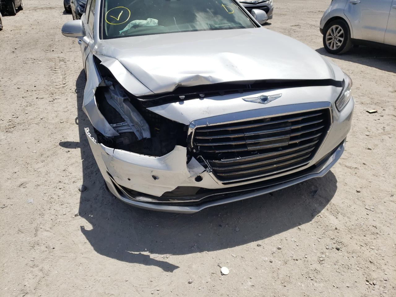Photo 9 from auction – 2017 GENESIS G90 PREMIU with VIN KMHG34JA7HU026311