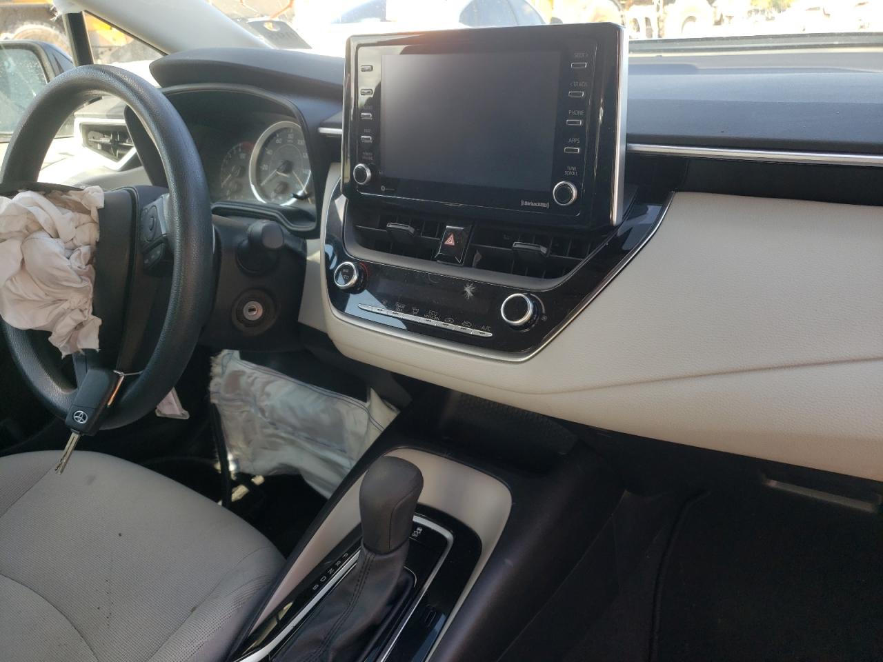 Photo 9 from auction – 2021 TOYOTA COROLLA LE with VIN 5YFEPMAE0MP147594