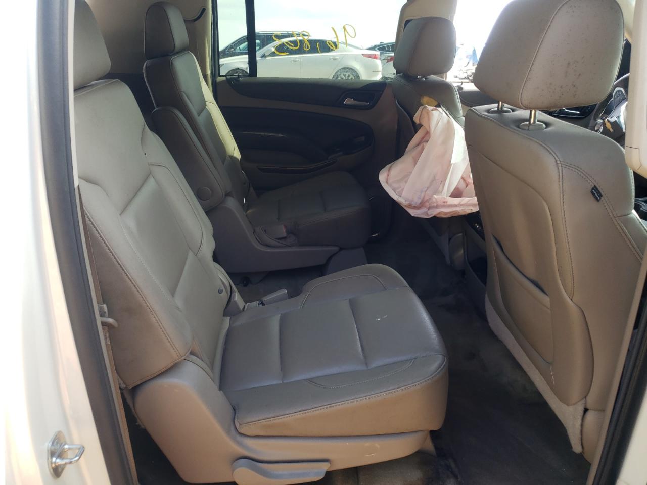 Photo 6 from auction – 2015 CHEVROLET SUBURBAN C with VIN 1GNSCJKC8FR286429