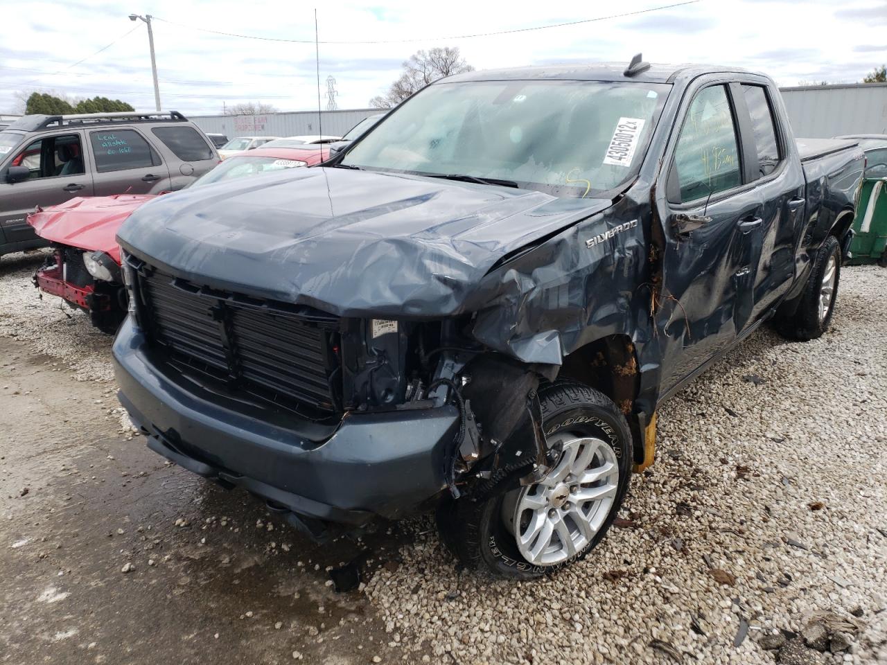Photo 2 from auction – 2019 CHEVROLET SILVERADO with VIN 1GCRYEEDXKZ414345