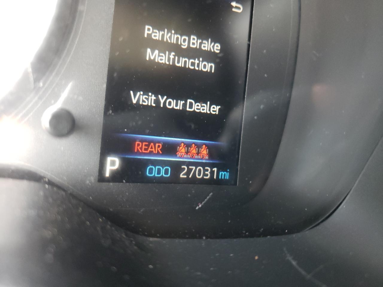 Photo 8 from auction – 2021 TOYOTA COROLLA LE with VIN 5YFEPMAE0MP147594