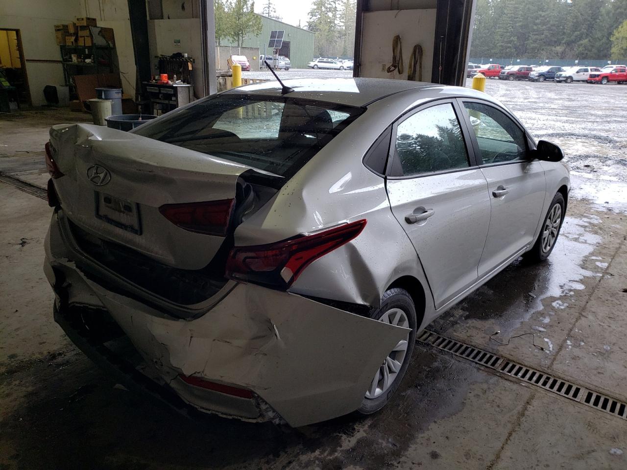 Photo 4 from auction – 2019 HYUNDAI ACCENT SE with VIN 3KPC24A37KE058074
