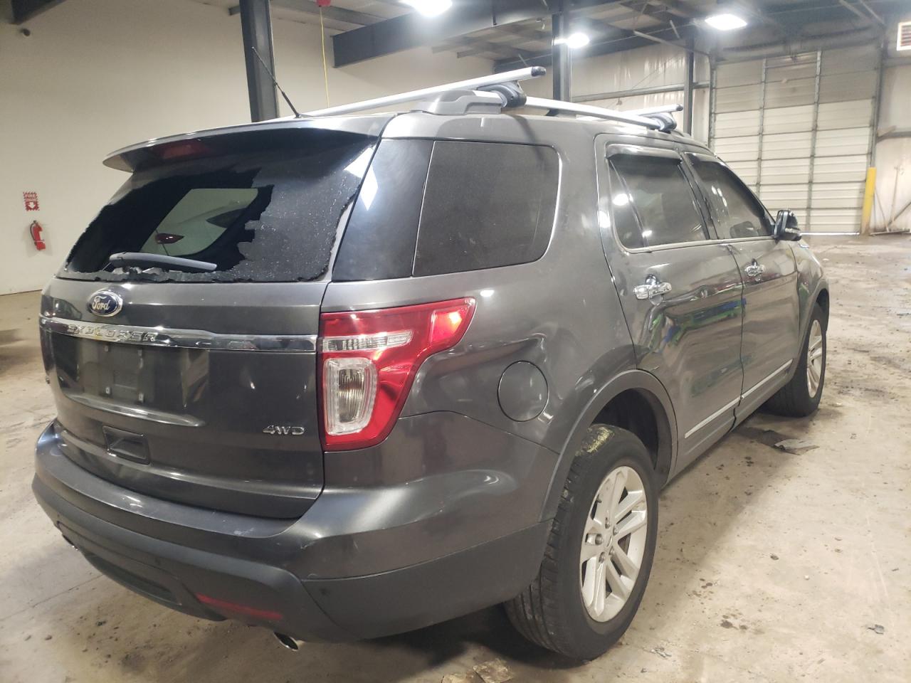 Photo 4 from auction – 2015 FORD EXPLORER X with VIN 1FM5K8D87FGB00347