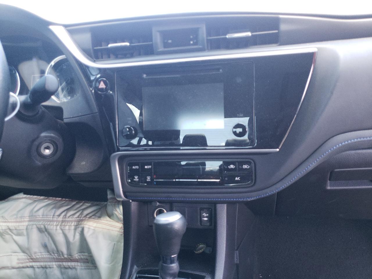 Photo 9 from auction – 2019 TOYOTA COROLLA L with VIN 2T1BURHE6KC217756