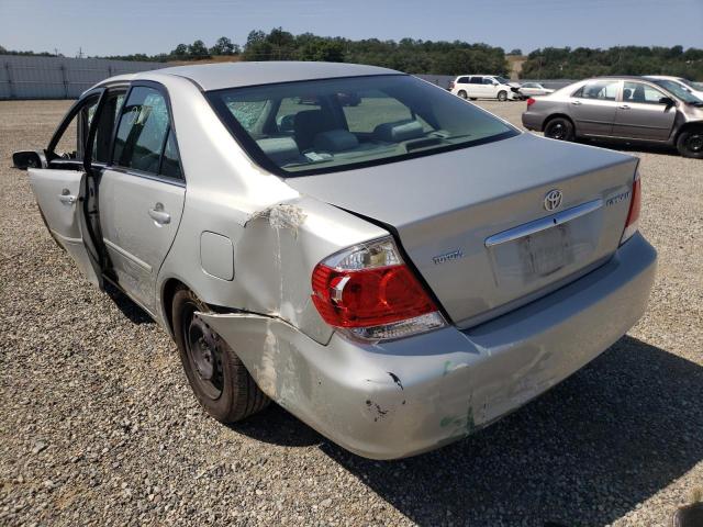 Photo 3 from auction – 2005 TOYOTA CAMRY with VIN 4T1BE32K75U431747