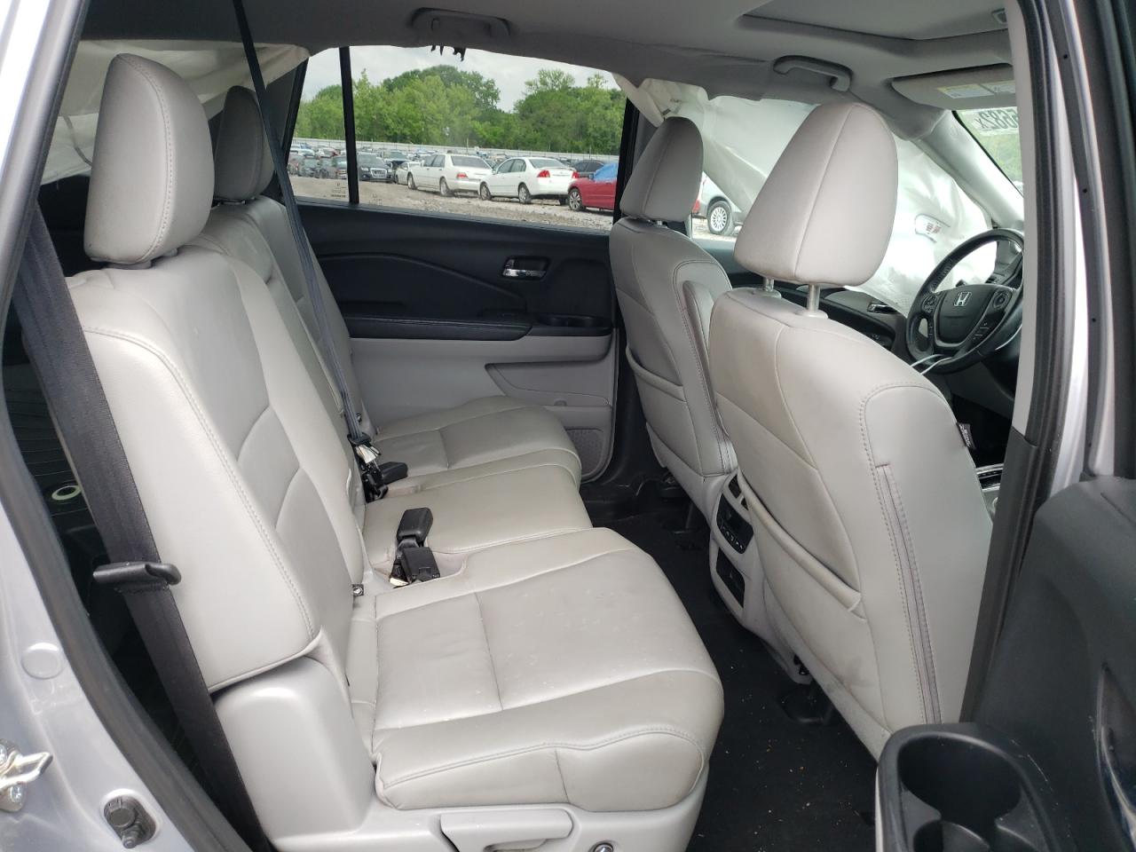 Photo 6 from auction – 2016 HONDA PILOT EXLN with VIN 5FNYF6H7XGB073734