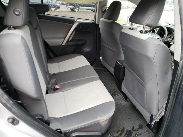Photo 6 from auction – 2015 TOYOTA RAV4 LE with VIN JTMBFREV6FJ036309
