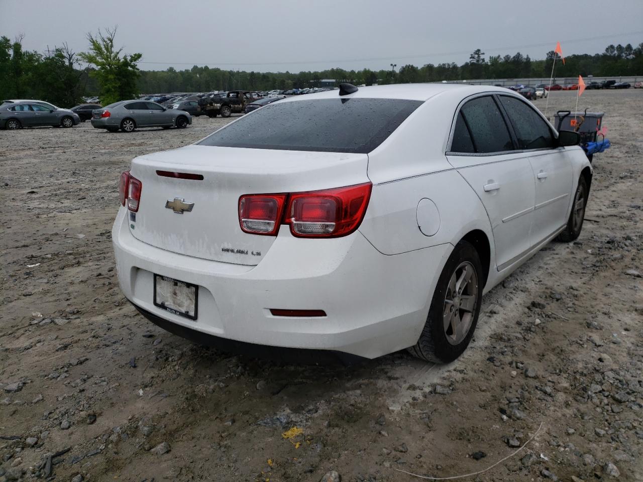 Photo 4 from auction – 2015 CHEVROLET MALIBU LS with VIN 1G11B5SL3FF353396