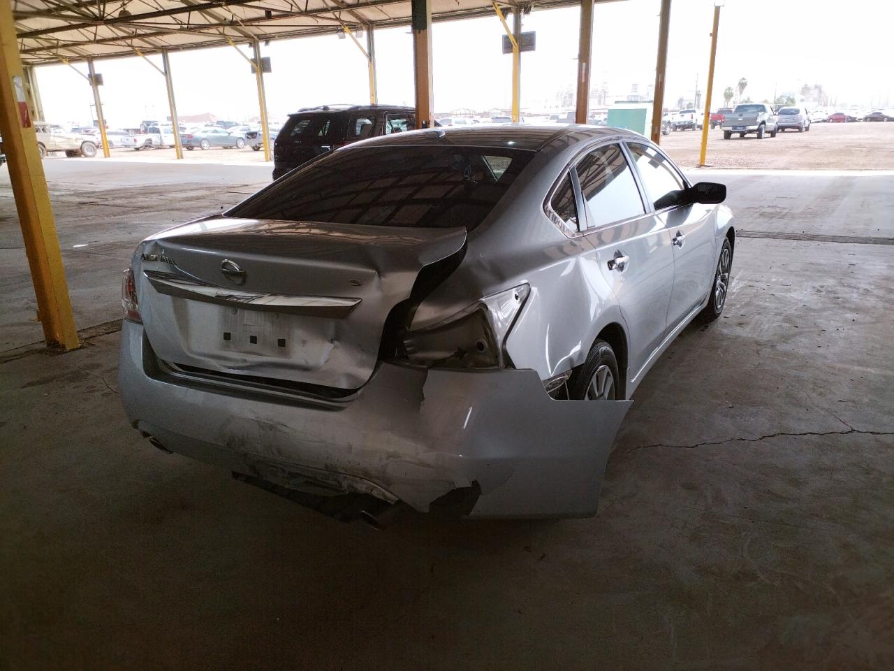 Photo 4 from auction – 2015 NISSAN ALTIMA 2.5 with VIN 1N4AL3AP8FN369778