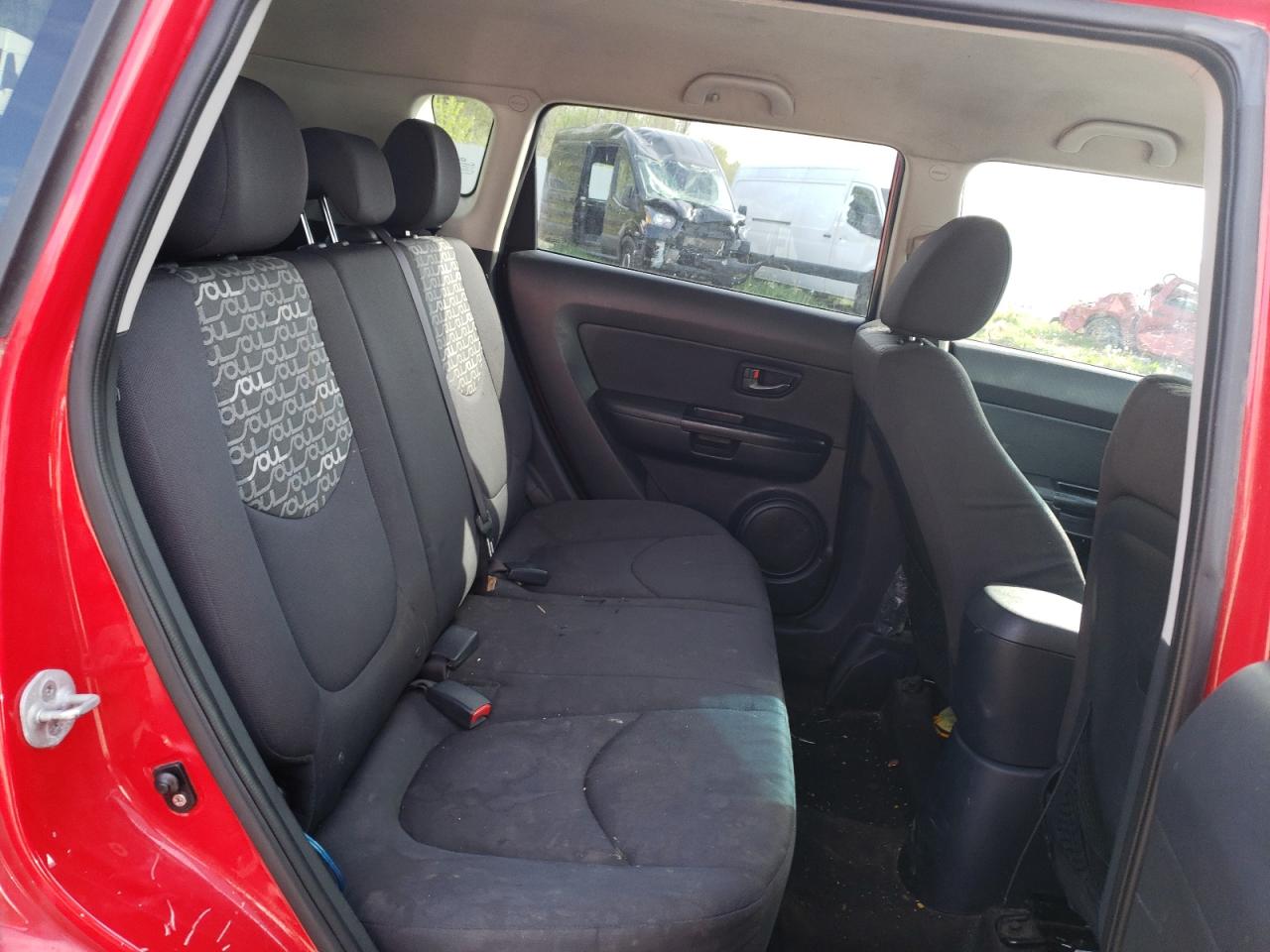Photo 6 from auction – 2011 KIA SOUL + with VIN KNDJT2A28B7198988
