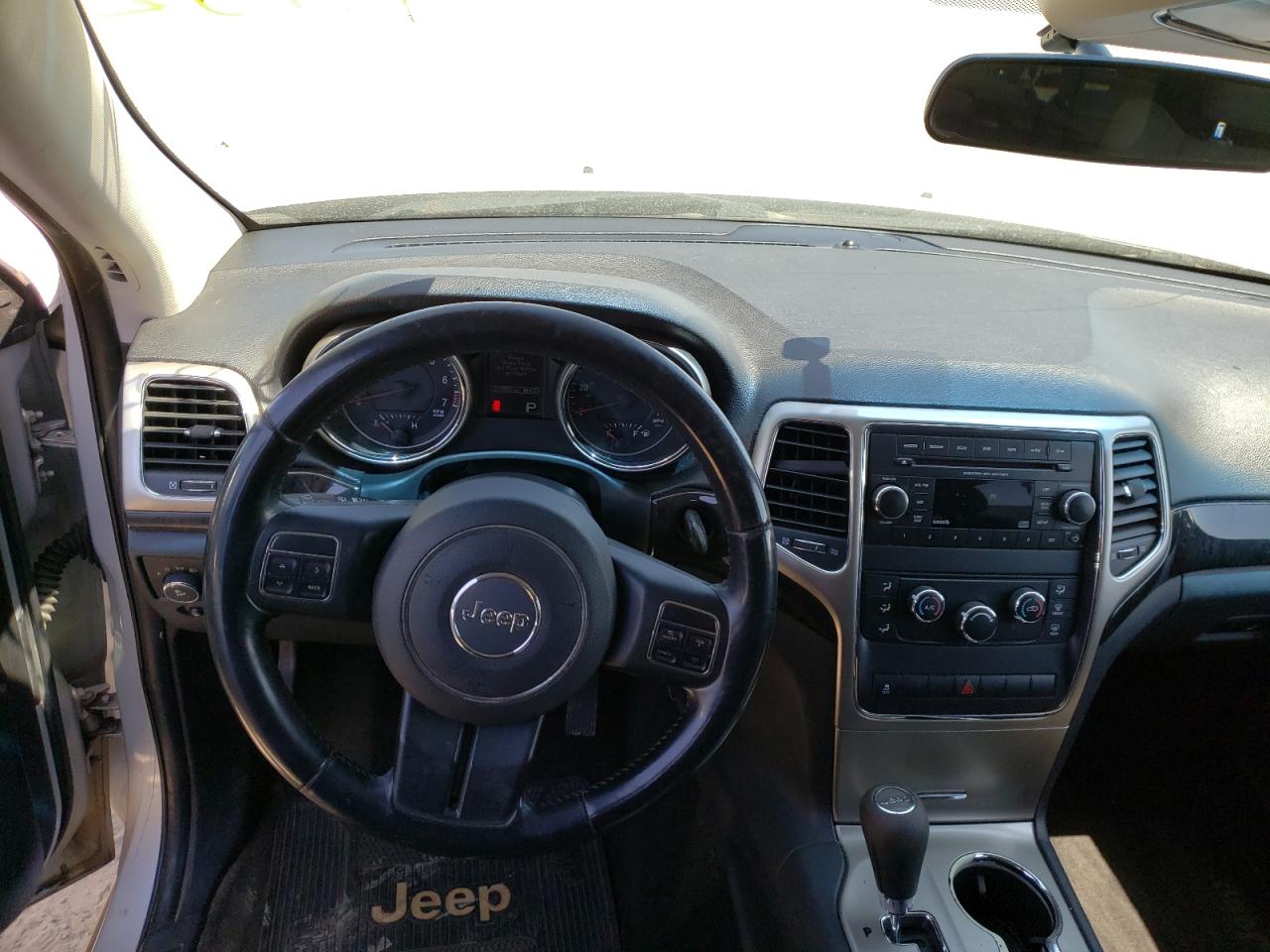 Photo 9 from auction – 2012 JEEP GRAND CHER with VIN 1C4RJEAG1CC264344