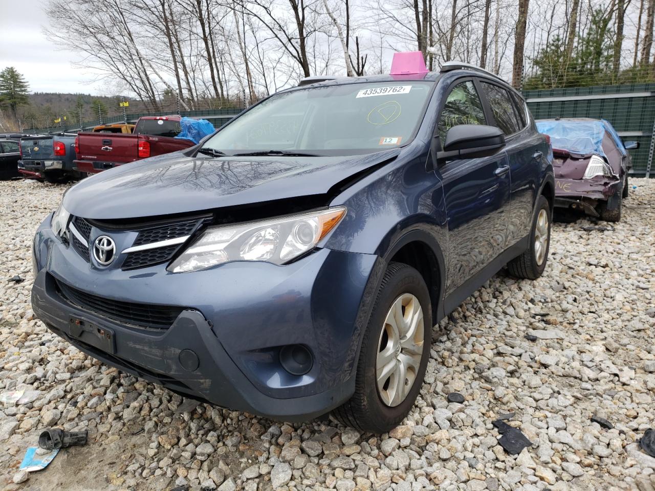 Photo 2 from auction – 2013 TOYOTA RAV4 LE with VIN JTMBFREV2D5002986