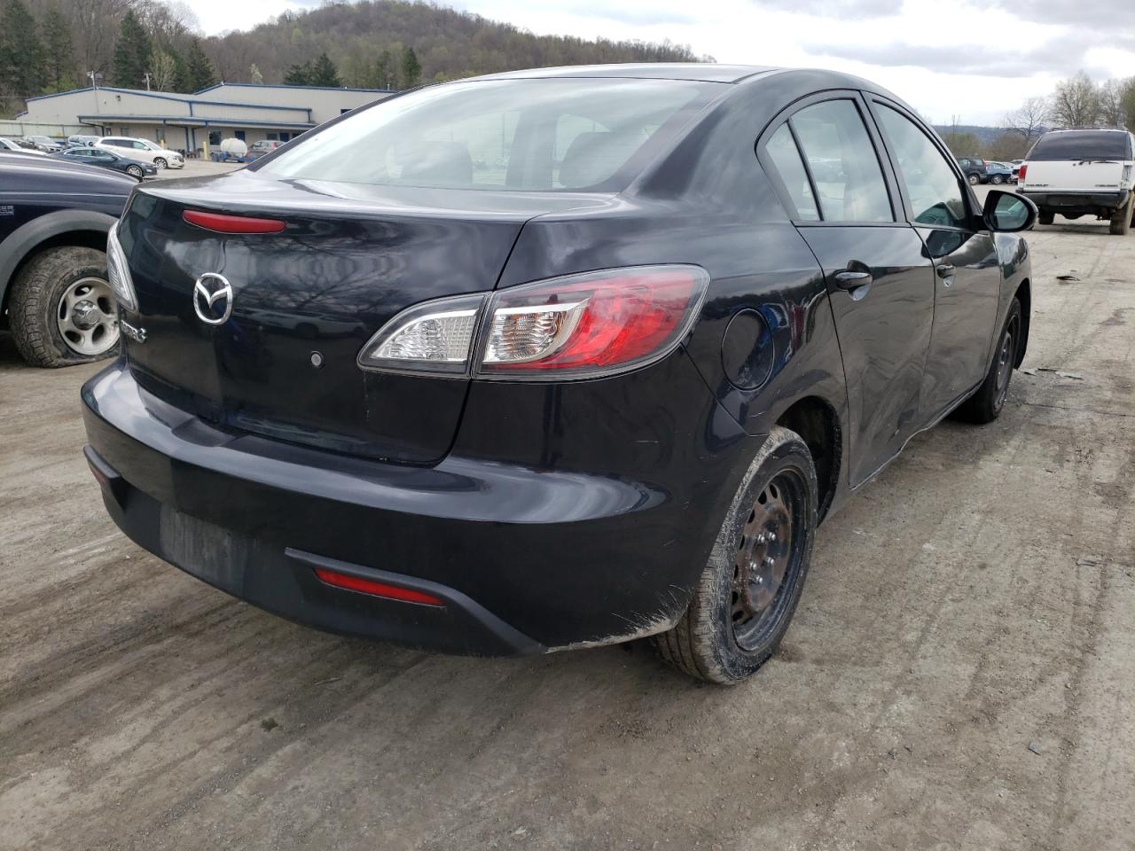 Photo 4 from auction – 2010 MAZDA 3 I with VIN JM1BL1SG9A1299659