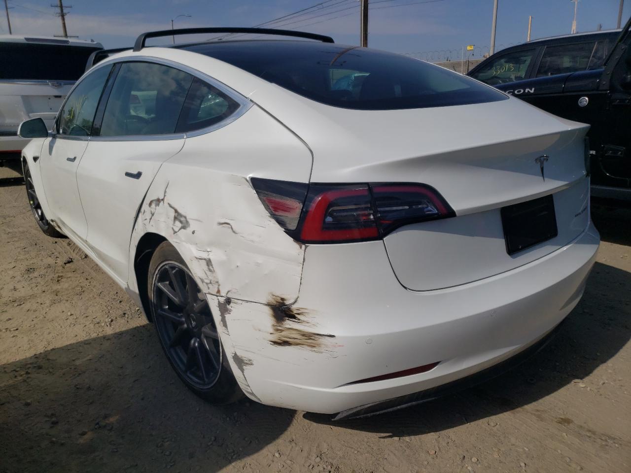 Photo 3 from auction – 2019 TESLA MODEL 3 with VIN 5YJ3E1EB6KF510758
