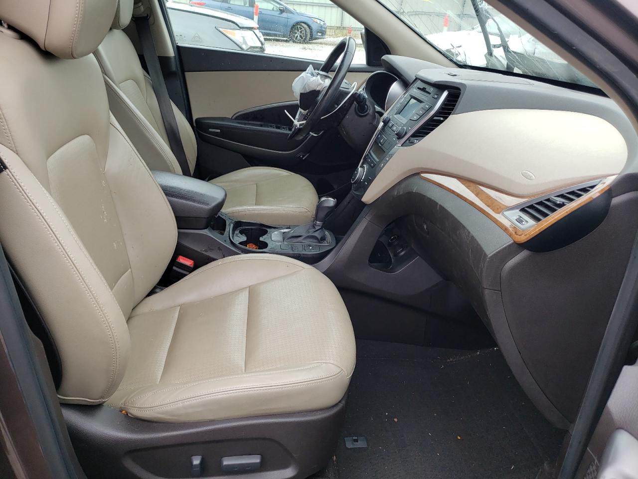 Photo 5 from auction – 2014 HYUNDAI SANTA FE with VIN KM8SNDHF3EU040241