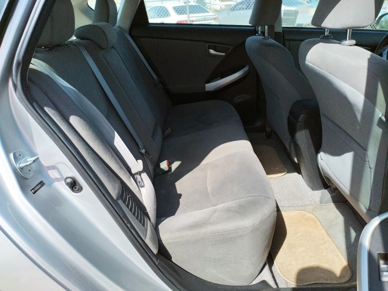 Photo 6 from auction – 2012 TOYOTA PRIUS with VIN JTDKN3DU6C5374709