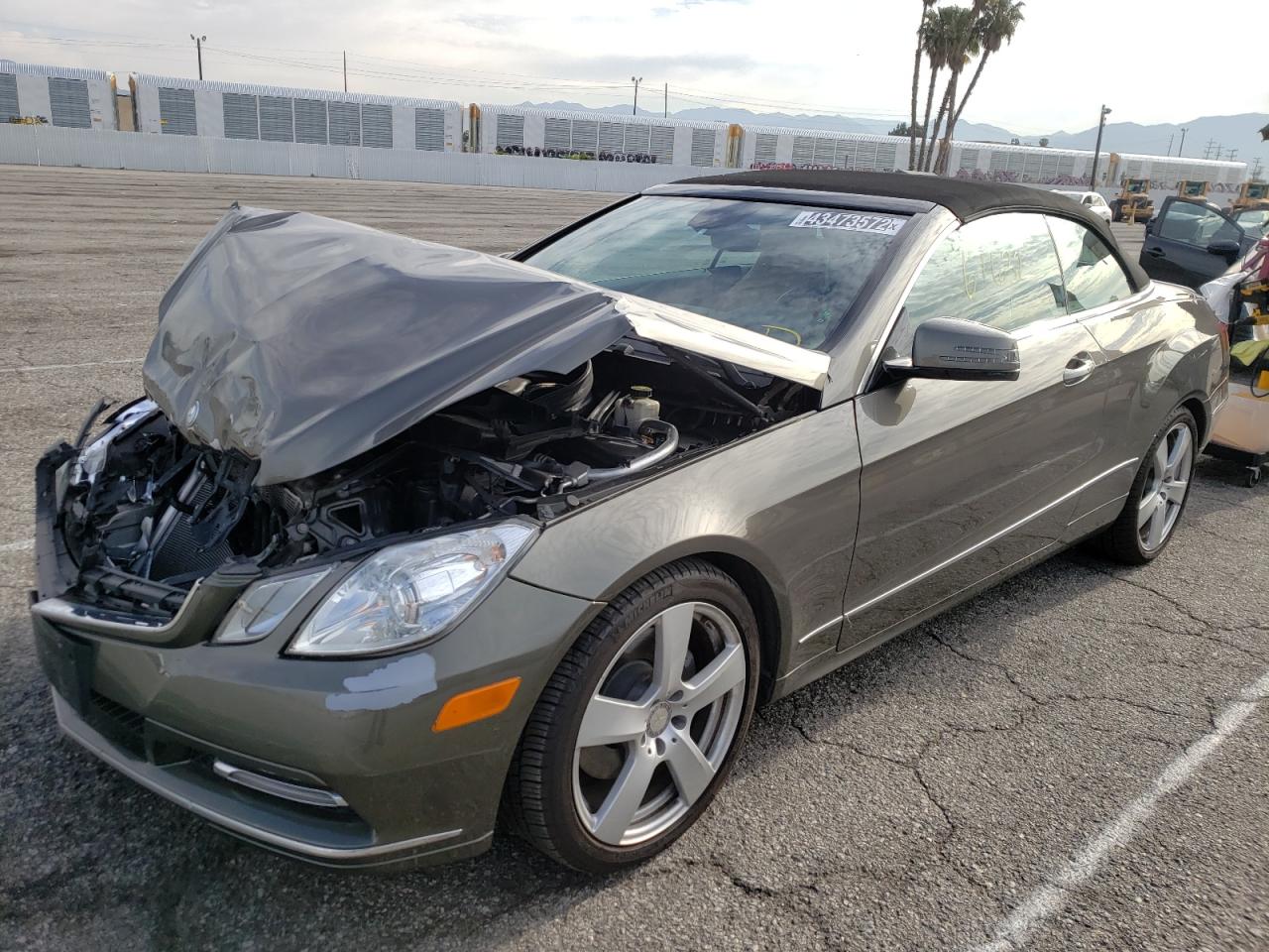 Photo 2 from auction – 2013 MERCEDES-BENZ E 350 with VIN WDDKK5KF9DF216908