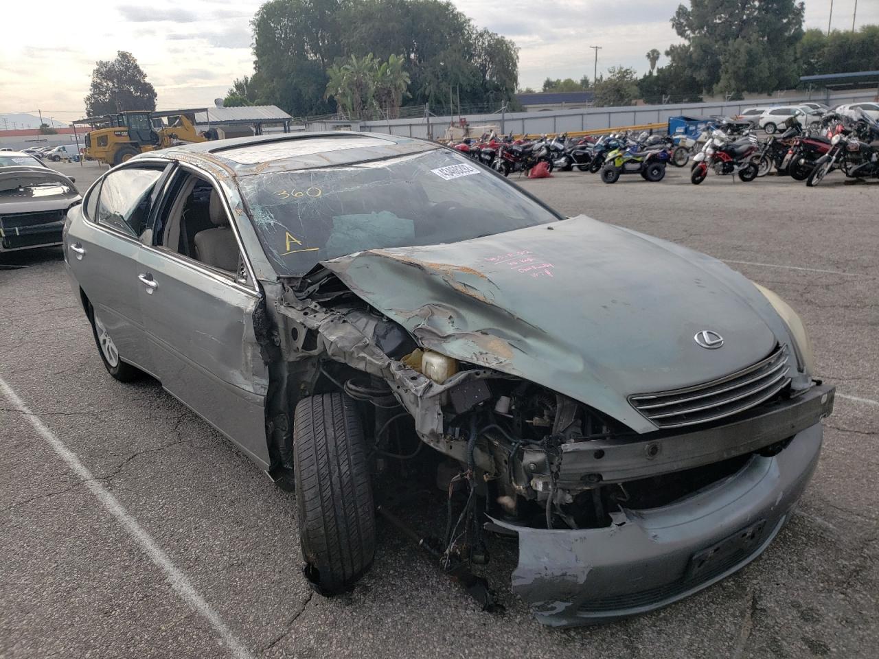 LEXUS ES 300 2003 with VIN JTHBF30G030141997 - Photo from auction