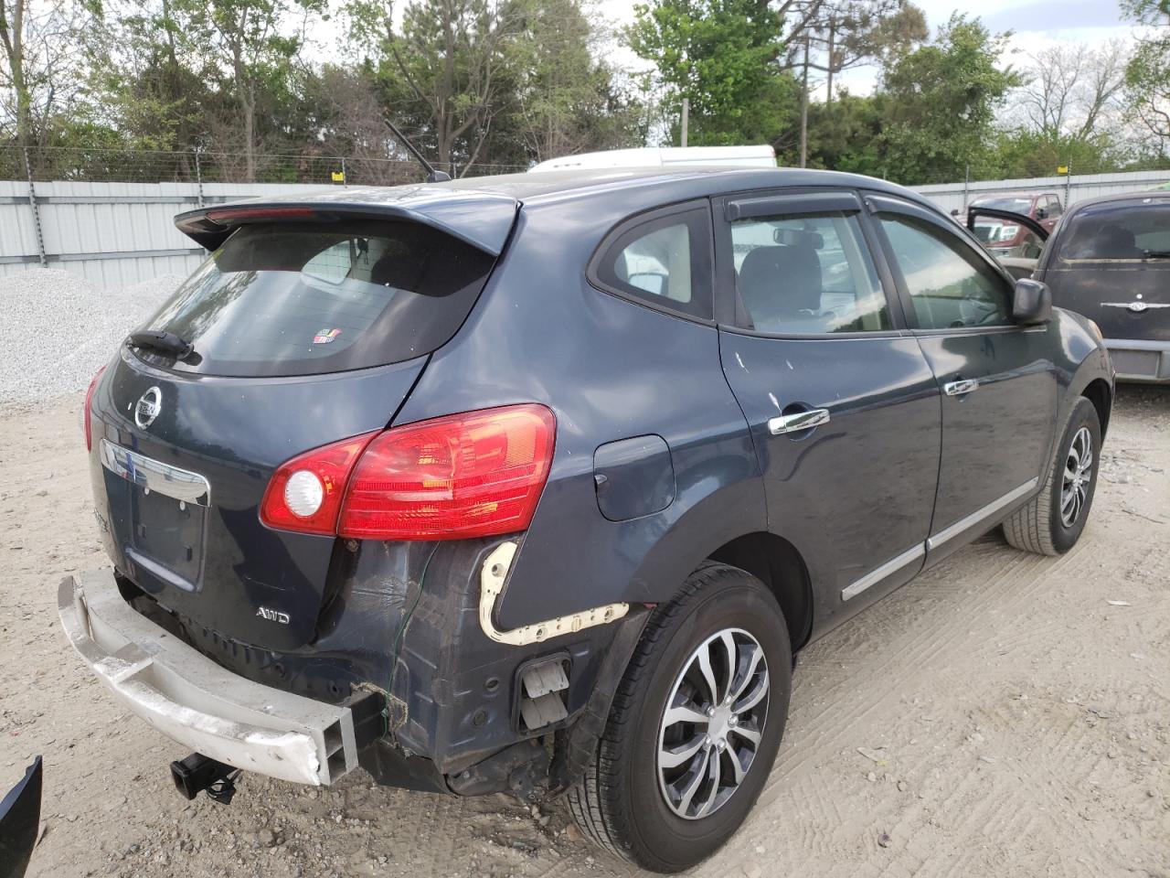 Photo 4 from auction – 2013 NISSAN ROGUE S with VIN JN8AS5MV2DW628540