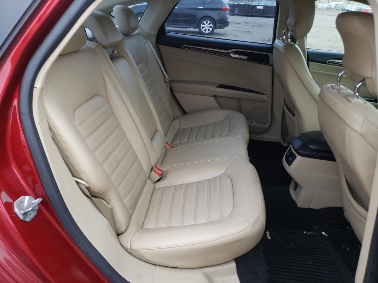 Photo 6 from auction – 2013 FORD FUSION SE with VIN 3FA6P0HR6DR387075