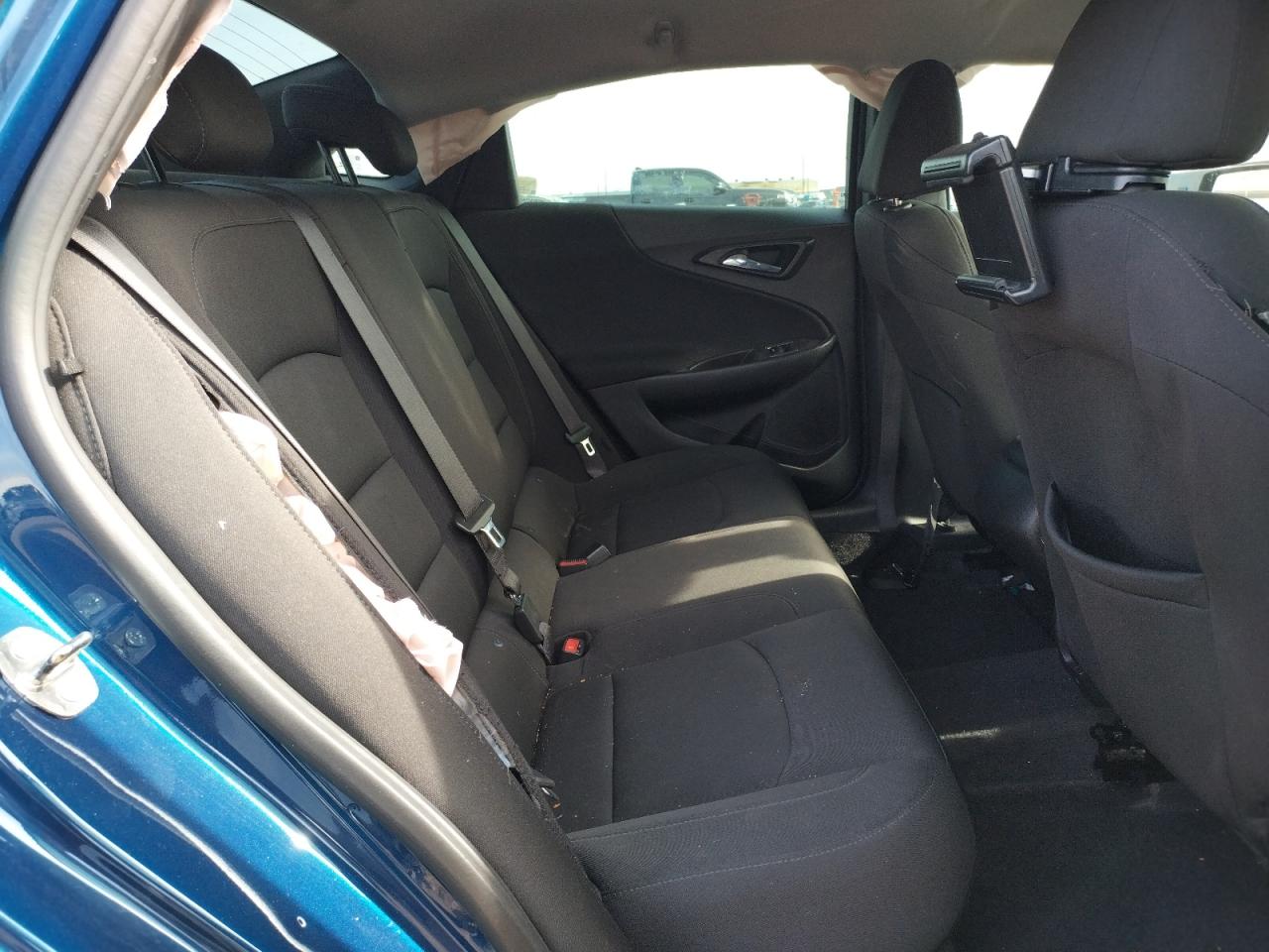 Photo 6 from auction – 2019 CHEVROLET MALIBU LS with VIN 1G1ZB5ST0KF206255