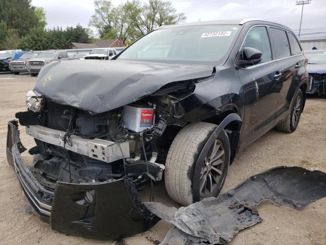 Photo 2 from auction – 2017 TOYOTA HIGHLANDER with VIN 5TDJZRFH1HS390630