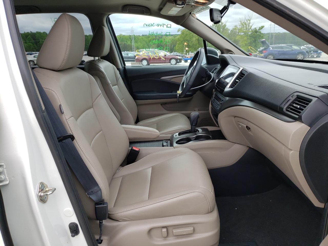 Photo 5 from auction – 2018 HONDA PILOT EXL with VIN 5FNYF5H55JB007219