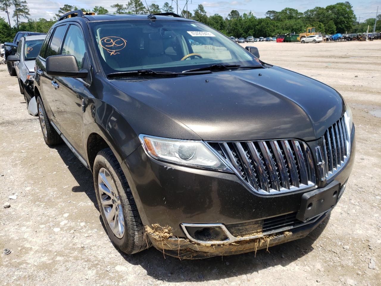 LINCOLN MKX 2011 with VIN 2LMDJ6JK1BBJ06914 - Photo from auction