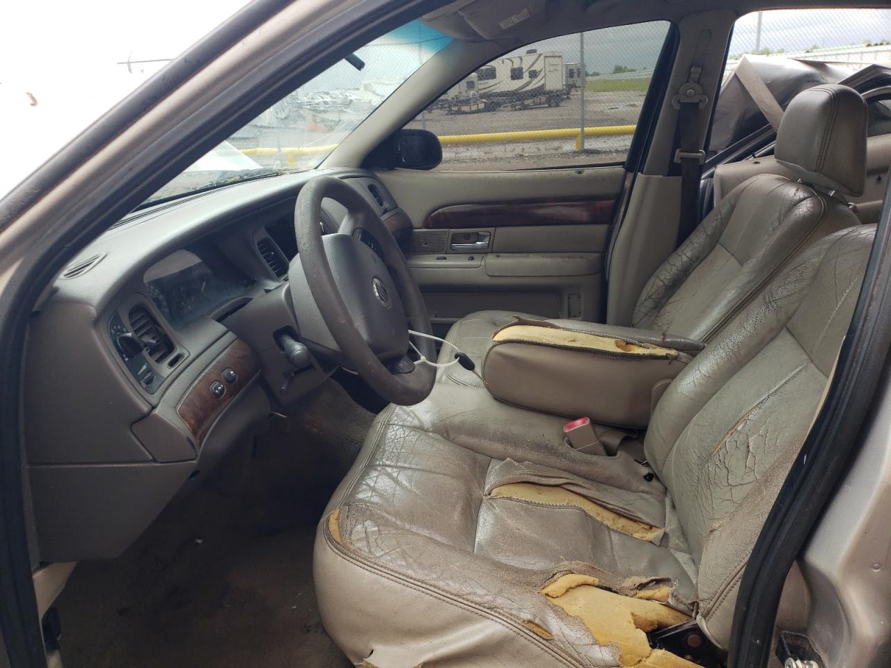 Photo 5 from auction – 2006 MERCURY GRAND MARQ with VIN 2MEFM74V66X649873
