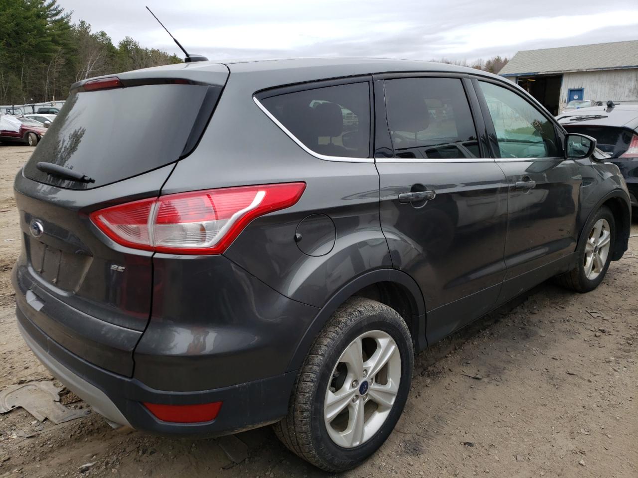 Photo 4 from auction – 2015 FORD ESCAPE SE with VIN 1FMCU0G7XFUB74692