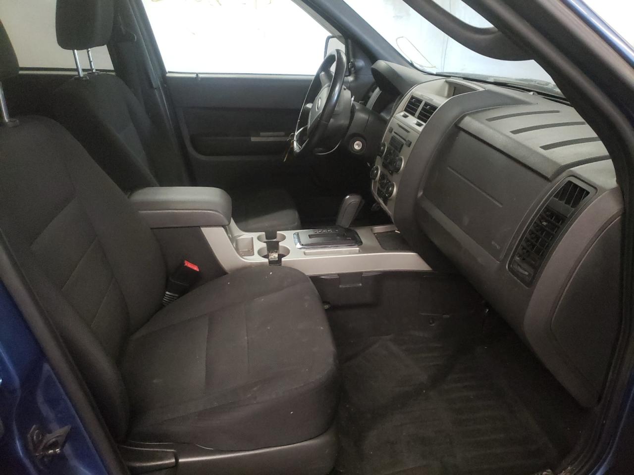 Photo 5 from auction – 2009 FORD ESCAPE XLT with VIN 1FMCU93G99KA43943