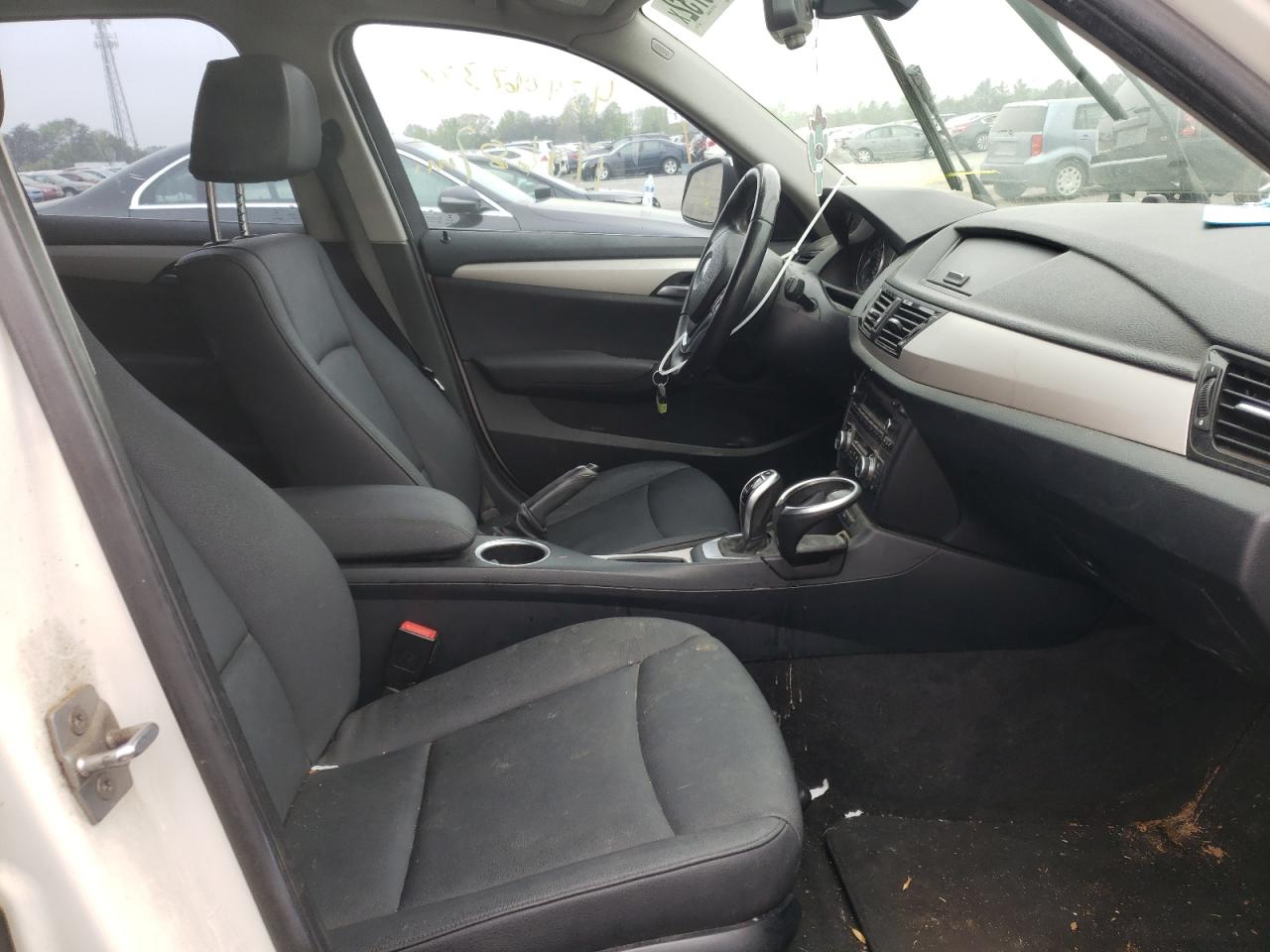 Photo 5 from auction – 2014 BMW X1 XDRIVE2 with VIN WBAVL1C58EVY22143