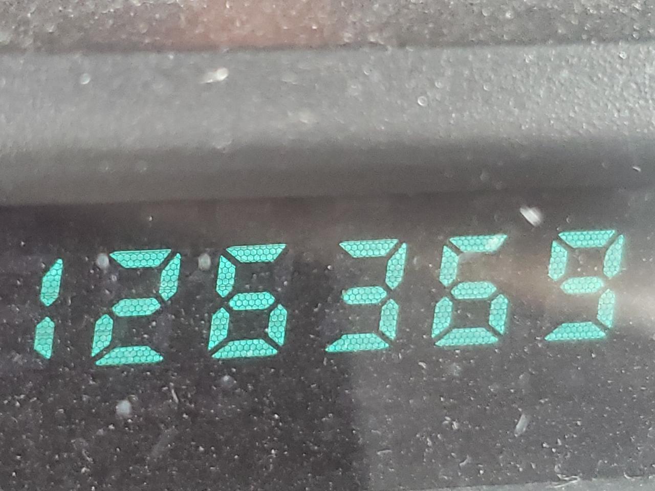 Photo 8 from auction – 2004 TOYOTA AVALON XL with VIN 4T1BF28B44U363260