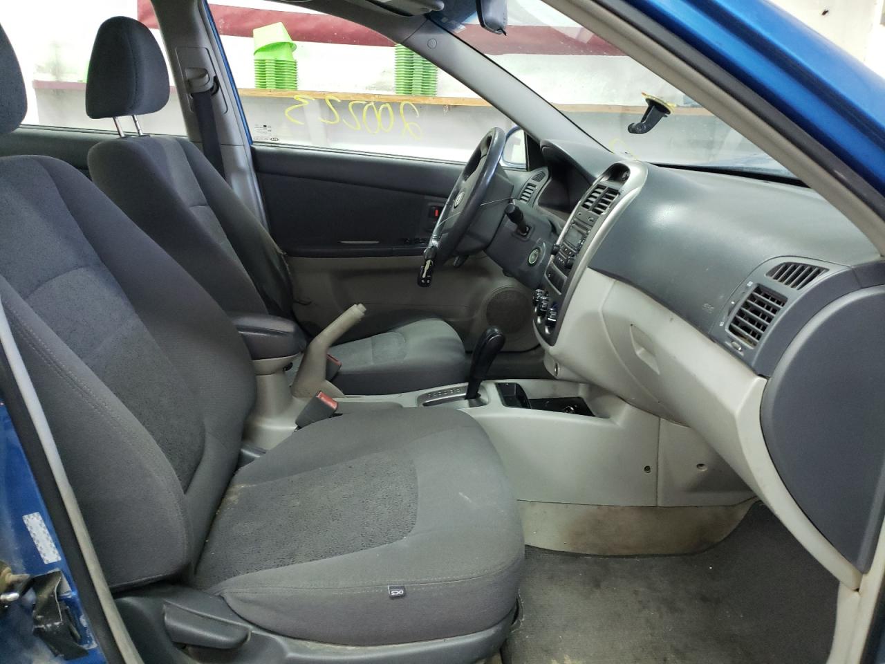 Photo 5 from auction – 2006 KIA SPECTRA with VIN KNAFE121X65240897
