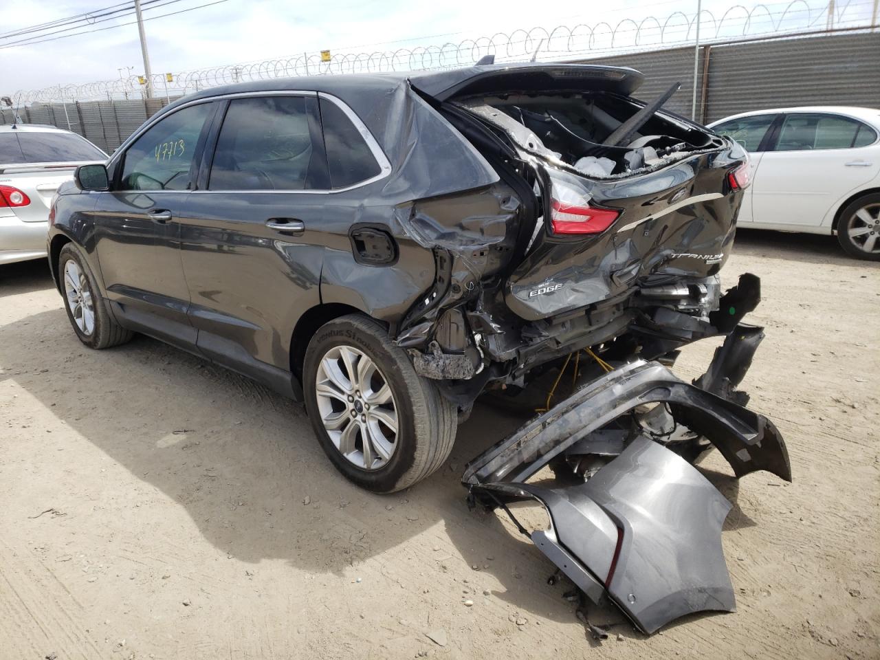 Photo 3 from auction – 2019 FORD EDGE TITAN with VIN 2FMPK3K96KBB42498